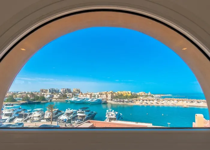 Lovely Sea View 2Br In \